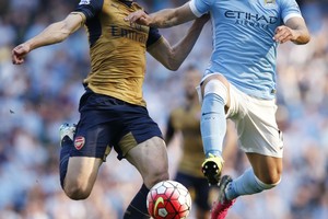 أرسنال يقترب من دور المجموعات بدوري الأبطال وساوثهمبتون يعمق جراح توتنهام بالدوري الإنجليزي