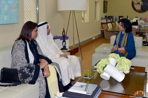 الشيخة مي تستقبل سفير النوايا الحسنة بمجلس العلاقات الإسلامية الصينية