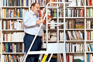 صالح يُترجم لقاء إيكو في حديثه عن القوائم في تاريخ الثقافة