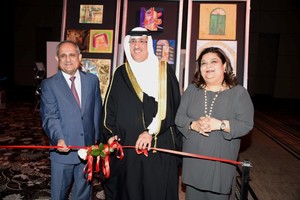 فناني برنامج 'باب' يستعرضون أعمالهم خلال حفل استقبال حصري قبل المعرض الافتتاحي في لندن