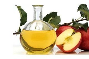 هل يساعد خل التفاح فعلاً في تخفيض الوزن؟