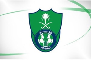 أهلي جدة يتسلم الشعار الذهبي لبطل الدوري السعودي