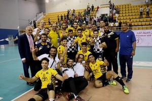 شاهد بالصور... الأهلي يتأهل لنهائي كأس ولي العهد للكرة الطائرة 