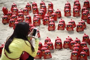 Angry Birds يضفي أجواء من المرحة علي مهرجان كان السينمائي