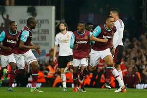 وست هام يودع ملعبه بفوز مثير 3-2 على مانشستر يونايتد