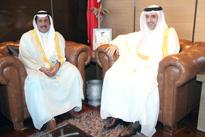 الجودر يستقبل السفير الكويتي ويؤكد متانة العلاقات الأخوية بين البلدين