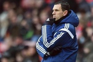 ريال بيتيس الاسباني يقدم مدربه الجديد جوستافو بويت