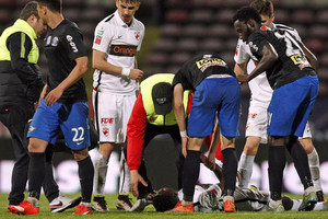 لماذا يموت لاعبو كرة القدم خلال المباريات؟