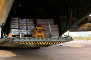 وصول طائرة الإغاثة السعودية الثانية إلى العراق