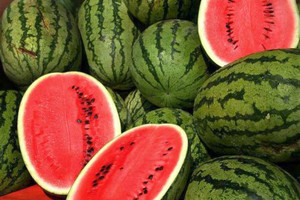 كيف تصبح ماهراً باكتشاف البطيخة الحمراء والحلوة كي تطفئ عطشك في الصيف