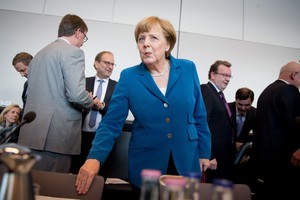 ميركل تجتمع مع رؤساء حكومات الولايات لمناقشة تعديل قانون الطاقات المتجددة