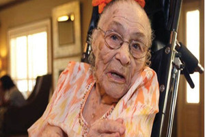 وفاة أكبر معمرة في العالم