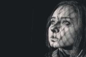 'اشتباك' عن انقسامات المجتمع المصري في افتتاح 'نظرة خاصة' في مهرجان كان 