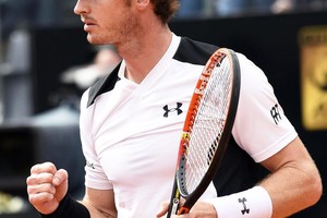 موراي يبلغ نهائي بطولة ايطاليا للتنس بانتصار سهل على بوي