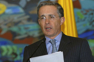 زعيم فارك يدعو الرئيس السابق اوريبي لبحث مستقبل كولومبيا