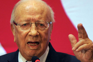 السبسي: علاقات تونس وقطر تاريخية وزيارتي للدوحة ستحقق قفزة نوعية في التعاون المشترك