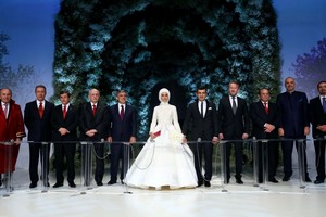 الجيش التركي يدافع عن حضور قائده زفاف ابنة اردوغان