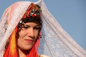 مهرجان 'ملكة الورد' في قلعة أمكونة في المغرب