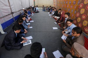 تظاهرة للهزارة في كابول احتجاجاً على حرمانهم من مشروع للربط الكهربائي