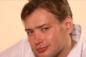 مقتل ممثل روسي شهير ضربا حتى الموت في مشاجرة