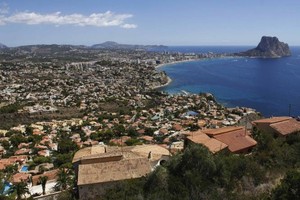 إسبانيا بديل سياحي لتركيا وتونس ومصر