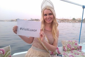 بالصور... ملكة جمال السياحة الأوروبية تزور معالم القاهرة والإسكندرية