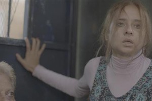 الفيلم المصري «اشتباك» خرج من «كان» دون جوائز... رغم الإشادة