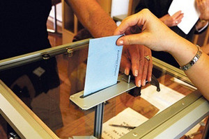 انتخابات رئاسية في النمسا يرجح فوز مرشح يميني متطرف فيها