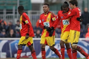 اتلتيكو مدريد يشتري لنس الفرنسي