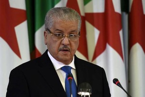 الحكومة الجزائرية تتوّعد 55 قناة غير مرّخصة بالإغلاق