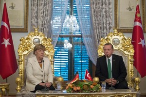 ميركل تشارك في قمة الأمم المتحدة لمساعدات الطوارئ في إسطنبول