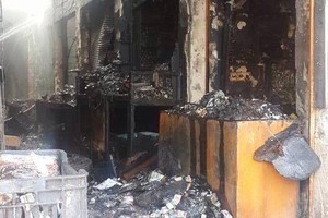 بالصور...حريق يلتهم سوق الدهان بكربلاء المقدسة