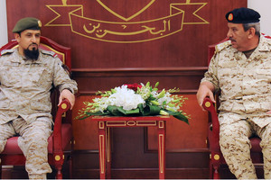 القائد العام يبحث مع رئيس ديوان المحاكمات العسكري السعودي الموضوعات ذات الاهتمام المشترك