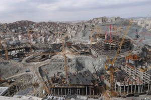 لا سقوط لرافعة في مشروع 'جبل عمر' بمكة المكرمة