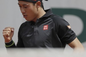 بطولة رولان غاروس: نيشيكوري إلى الدور الثالث