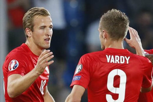 كين يتوقع شراكة قوية مع فاردي في هجوم إنجلترا