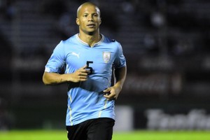 كارلوس سانشيز يغيب عن نهائي الدوري المكسيكي من أجل منتخب أوروغواي