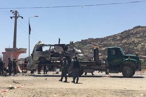 عشرة قتلى في هجوم انتحاري قرب العاصمة الافغانية