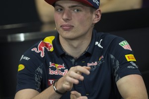 فيرستابن المرح يرغب في حادث آخر بين روزبرغ وهاميلتون