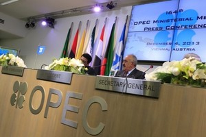 مصادر: مسؤولو أوبك يتوقعون تحسن سوق النفط