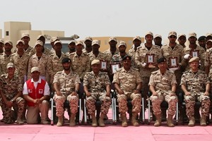 قوة دفاع البحرين تحتفل بتخريج إحدى الدورات المتخصصة