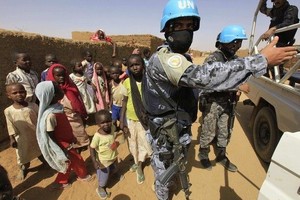 مقتل خمسة عناصر من قوة الأمم المتحدة في اعتداء في وسط مالي 