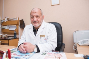 ﻿د. سعيد علام للمصابين بالتثدي: لا حرج بعد اليوم