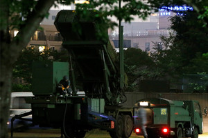 اليابان تضع جيشها في حالة تأهب تحسبا لإطلاق صاروخ من كوريا الشمالية