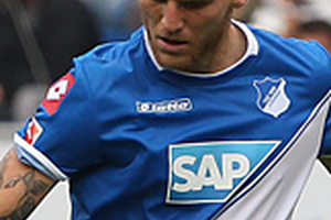 هوفنهايم يمدد تعاقده مع لاعب خط الوسط بولانسكي