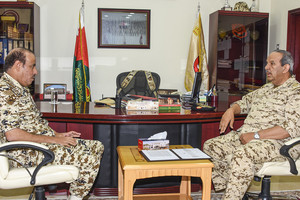 القائد العام: قوة الدفاع ماضية بجهود رجالها نحو مدارج الرقي والتقدم