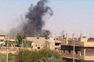 المرصد: ضربات جوية للحكومة السورية تقتل 15 في دير الزور