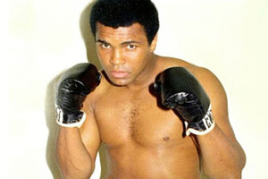 المسلمون الأميركيون يصفون الملاكم الراحل محمد علي بسفير النوايا الحسنة للإسلام