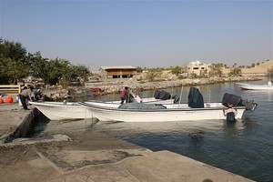 شاهد صور لمرفأ قرية دمستان