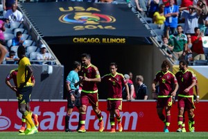 الحظ يقود فنزويلا لهزيمة جامايكا